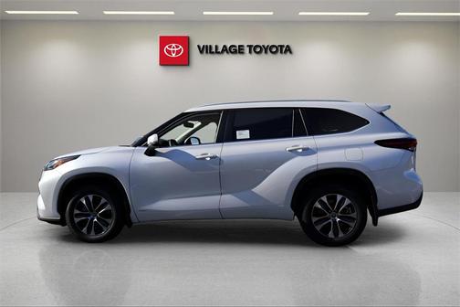 2026 Toyota Highlander Hybrid XLE