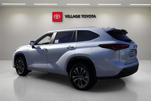 2026 Toyota Highlander Hybrid XLE