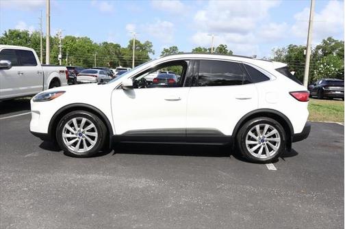 2022 Ford Escape Titanium