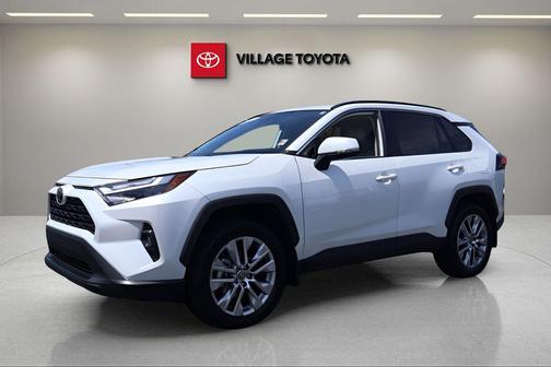 Wind Chill Pearl 2024 Toyota RAV4 XLE Premium