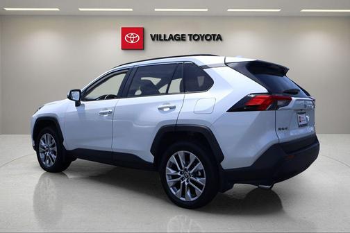 Wind Chill Pearl 2024 Toyota RAV4 XLE Premium