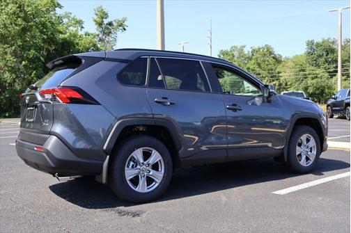 2025 Toyota RAV4 Hybrid LE
