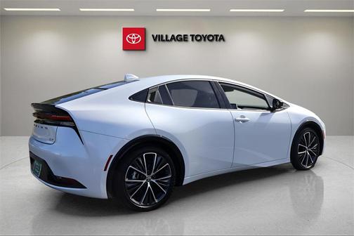 2025 Toyota Prius XLE