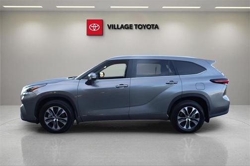 2025 Toyota Highlander Hybrid XLE