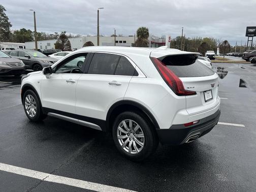 2023 Cadillac XT4 Premium Luxury