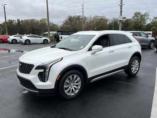 2023 Cadillac XT4 Premium Luxury