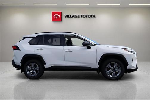 2025 Toyota RAV4 Hybrid SE