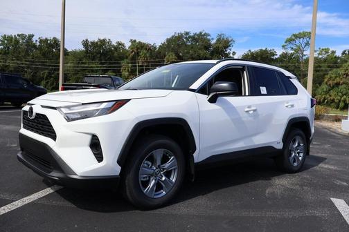 2025 Toyota RAV4 Hybrid SE