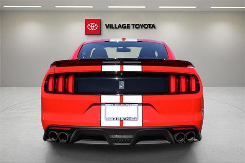 2017 Ford Shelby GT350 Base