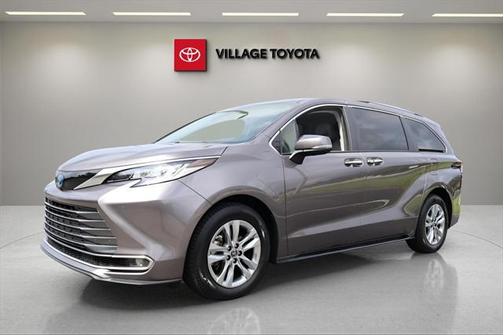 2022 Toyota Sienna Limited 7-Passenger