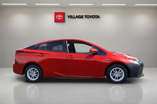 2020 Toyota Prius LE
