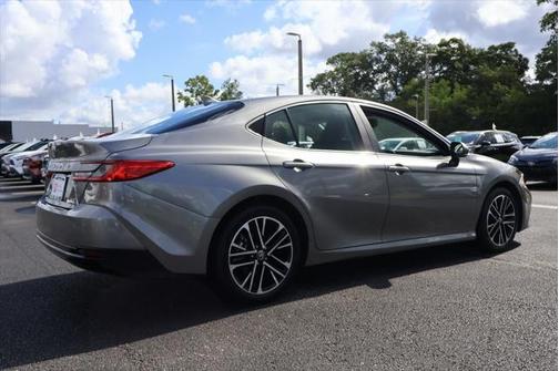 2025 Toyota Camry XLE