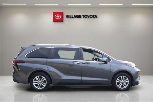 Magnetic Gray Metallic 2025 Toyota Sienna Limited