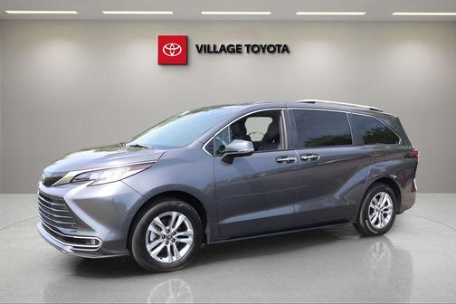 Magnetic Gray Metallic 2025 Toyota Sienna Limited