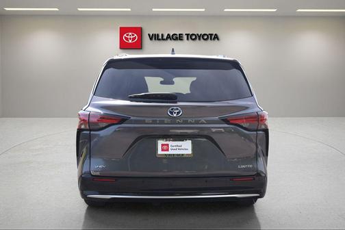 Magnetic Gray Metallic 2025 Toyota Sienna Limited