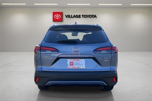 2024 Toyota Corolla Cross XLE