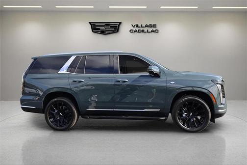 2025 Cadillac Escalade Luxury