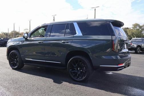 2025 Cadillac Escalade Luxury