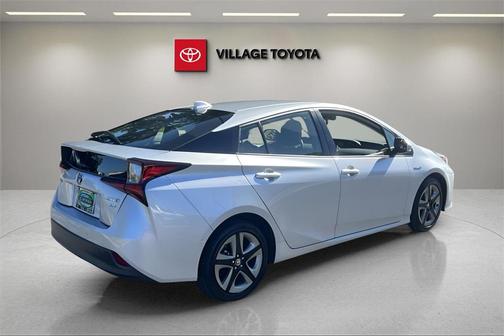 2022 Toyota Prius L
