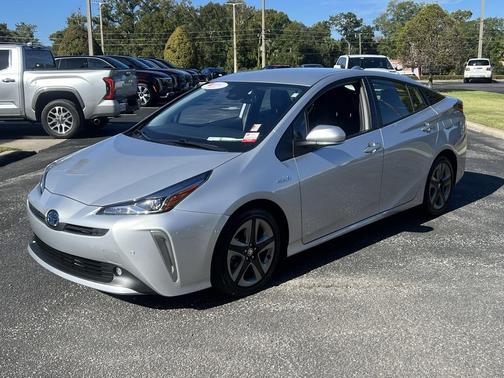 2022 Toyota Prius L