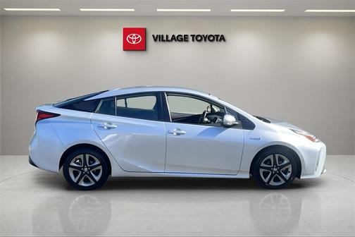2022 Toyota Prius L