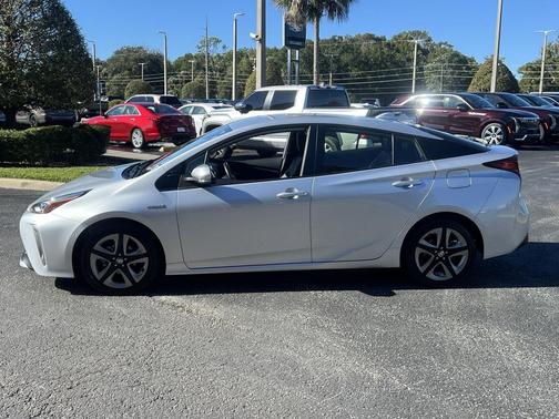 2022 Toyota Prius L
