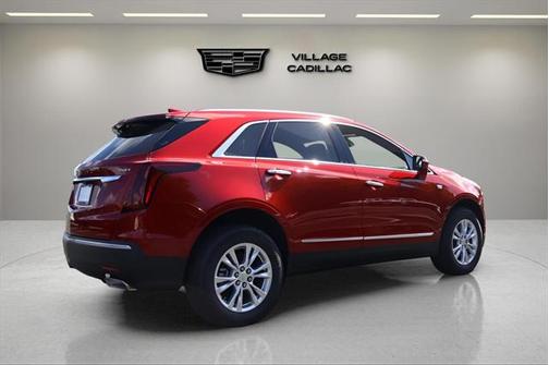 2025 Cadillac XT5 Luxury