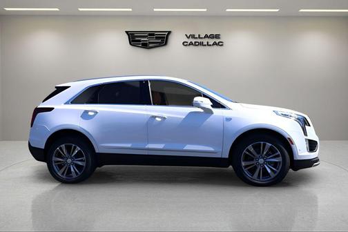 Crystal White Tricoat 2026 Cadillac XT5 Premium Luxury