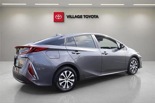 2022 Toyota Prius Prime XLE