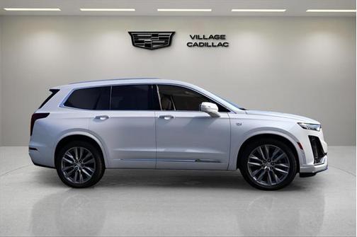 2025 Cadillac XT6 Premium Luxury FWD