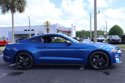 Atlas Blue Metallic 2022 Ford Mustang GT