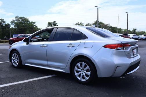 Classic Silver Metallic 2022 Toyota Corolla LE
