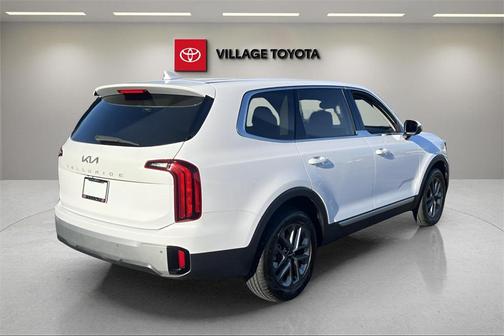 2024 Kia Telluride LX