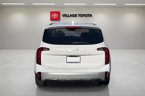 2024 Kia Telluride LX