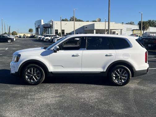 2024 Kia Telluride LX