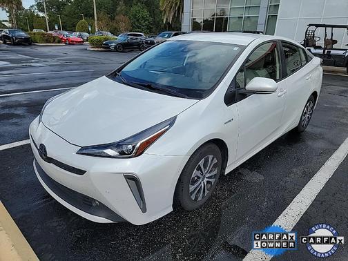 2022 Toyota Prius LE