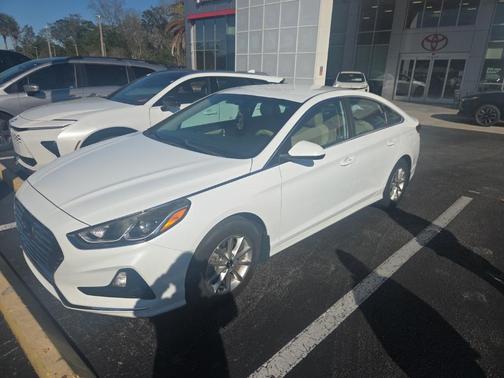 2018 Hyundai SONATA SE