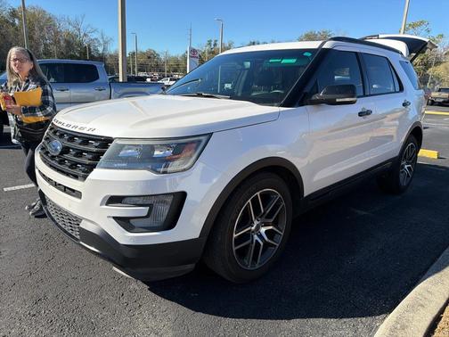 2017 Ford Explorer sport