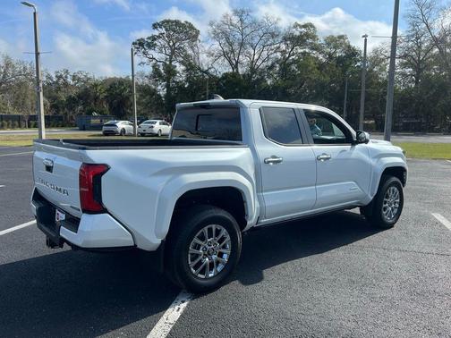 2025 Toyota Tacoma Hybrid Limited
