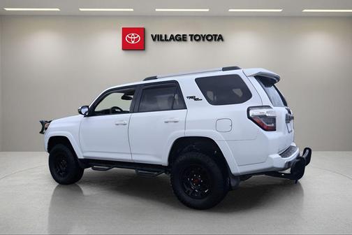 Super White 2018 Toyota 4Runner TRD Off Road Premium