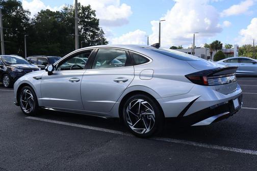Aero Silver 2024 Hyundai SONATA SEL