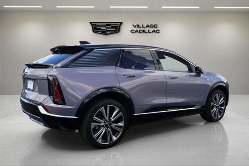 2025 Cadillac OPTIQ Luxury 2 AWD