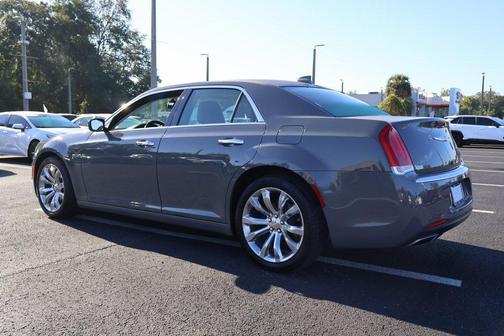 2018 Chrysler 300 Limited