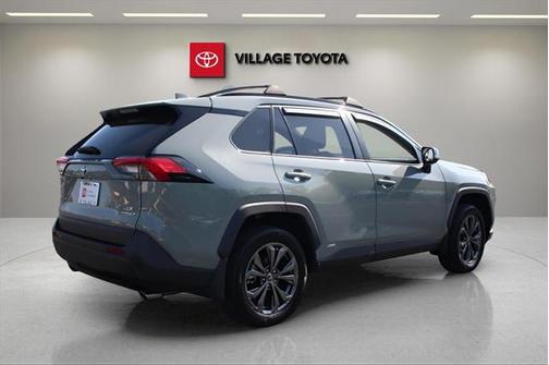 2022 Toyota RAV4 Hybrid XLE Premium
