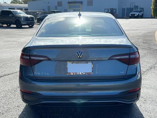 2022 Volkswagen Jetta 1.5T SE