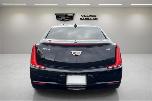 2018 Cadillac XTS Base