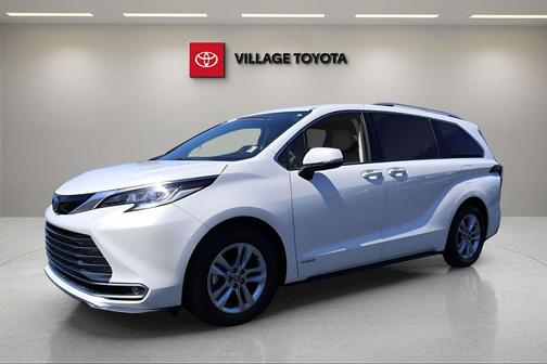 Blizzard Pearl 2021 Toyota Sienna Platinum 7 Passenger