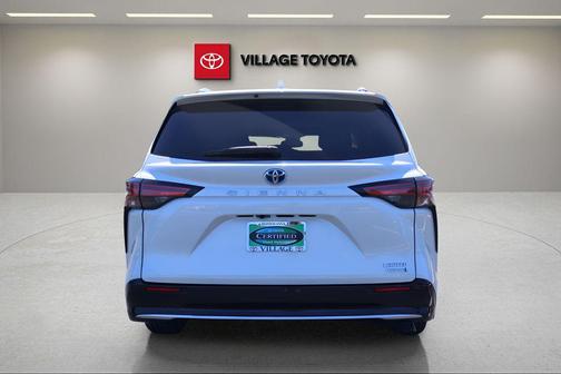 Blizzard Pearl 2021 Toyota Sienna Platinum 7 Passenger