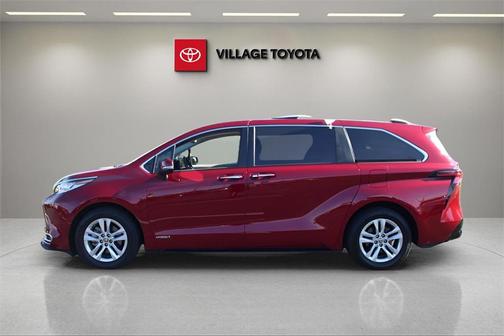2021 Toyota Sienna Platinum 7 Passenger