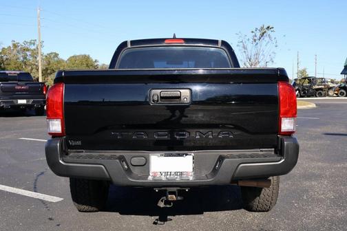 2017 Toyota Tacoma SR